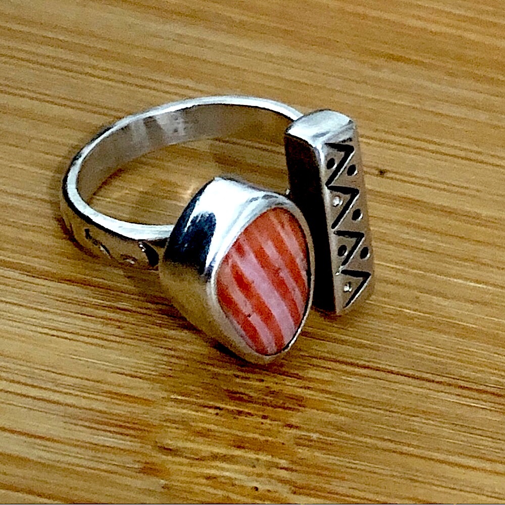 $89  Signed Southwest Native American Open Shank Sterling Estate Ring